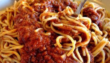 Plate of Spaghetti and meat sauce